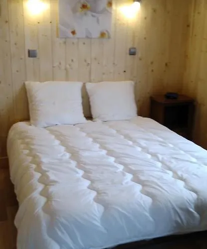 Les 5 Loups בקתה Gerbépal